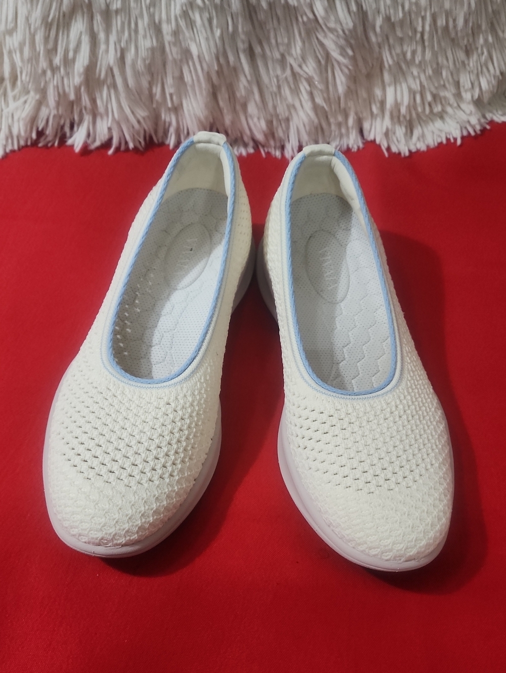 Vivaia Walker Pro Hybrid Ballet Flats (Izabel)